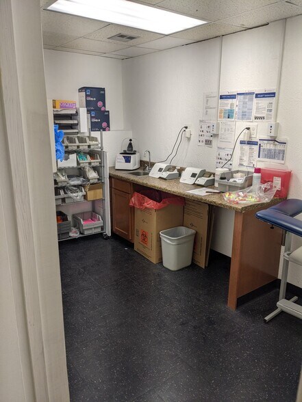 More Photos Of 1015 Santa Fe St, Corpus Christi Medical For Lease