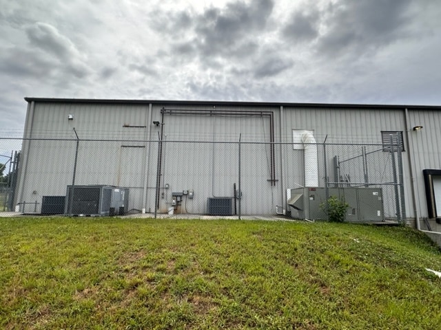 More Photos Of 13117 NC Highway 24/27, Robbins Warehouse For Lease