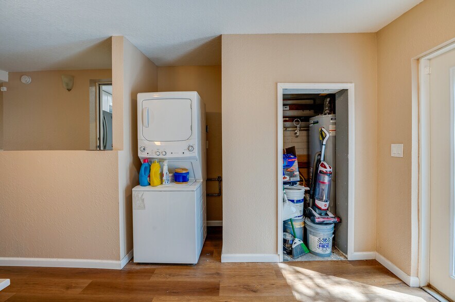 More Photos Of 112 Center St, Daytona Beach Office Residential For Sale