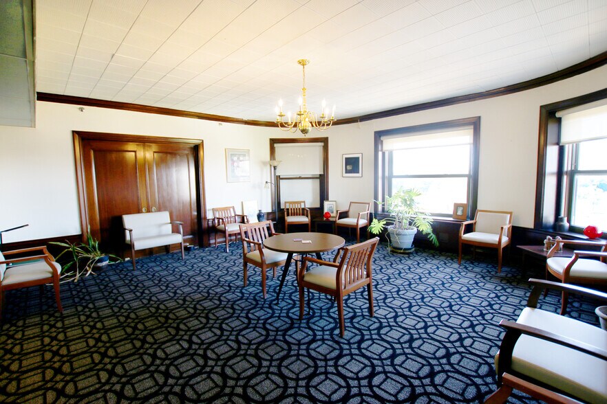 More Photos Of 1101 Beacon St, Brookline Medical For Lease