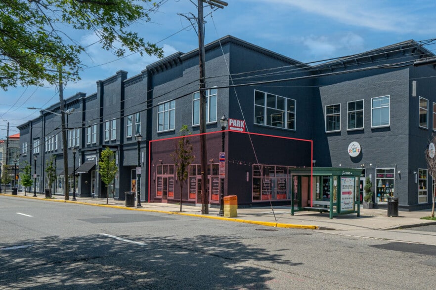 Primary Photo Of 28-46 Dean St, Englewood Unknown For Lease