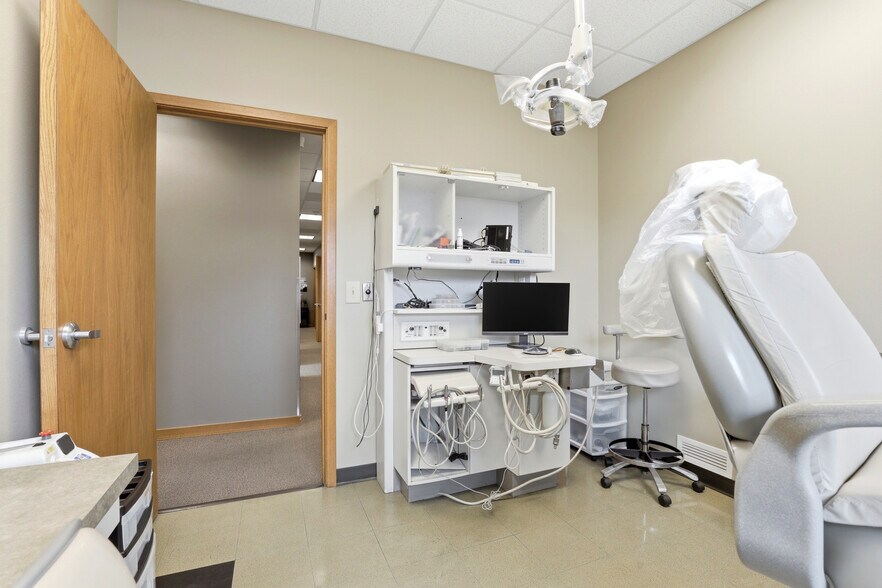 More Photos Of 3804 Kern Way, Yakima Office For Lease