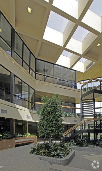 More Photos Of 4516 S 700 E, Salt Lake City Office For Lease