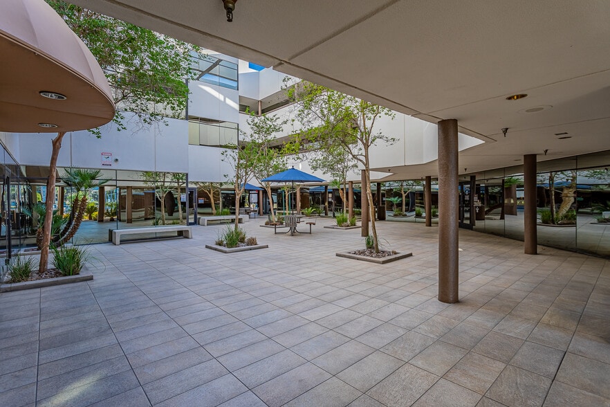 More Photos Of 2080 E Flamingo Rd, Las Vegas Unknown For Lease