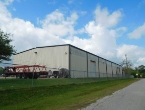 More Photos Of 1105 N Main St, Highlands Warehouse For Lease