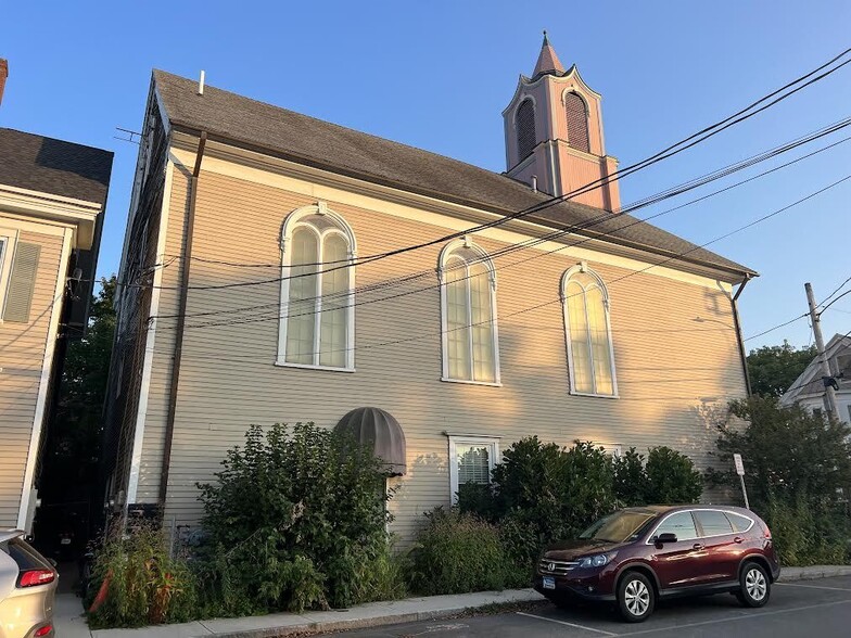 More Photos Of 45 Pearl St, Portsmouth Office For Sale