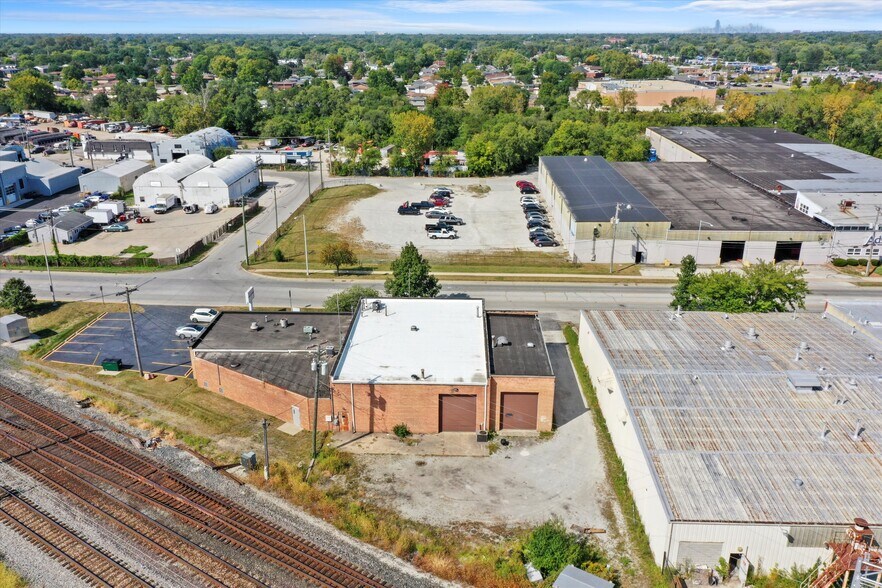 More Photos Of 4135 W 123rd St, Alsip Warehouse For Lease