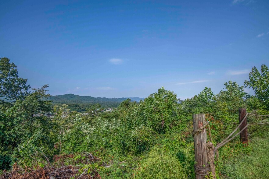 More Photos Of 251 Spring Valley Rd, Pigeon Forge Trailer Camper Park For Sale