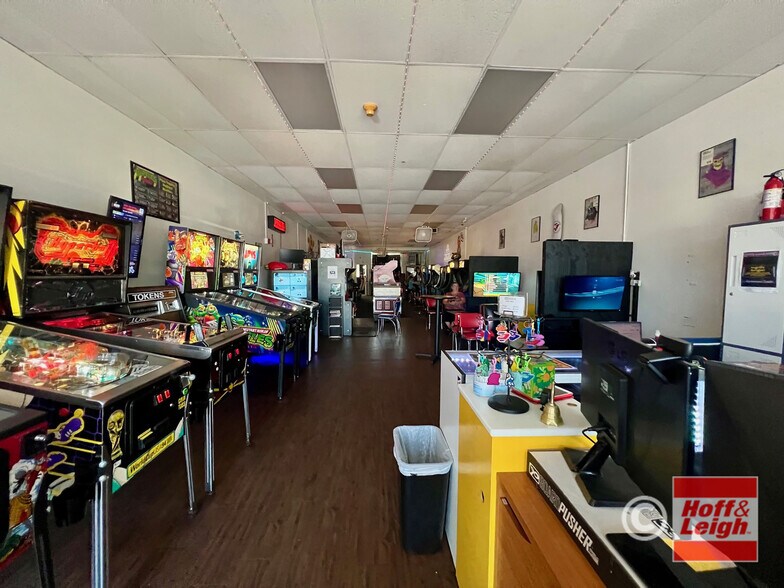 More Photos Of 8410 W Colfax Ave, Lakewood Storefront Retail Office For Lease