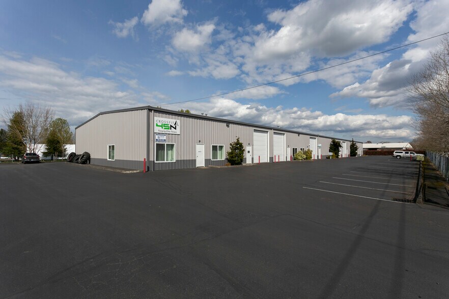 More Photos Of 5405 SE Alexander St, Hillsboro Warehouse For Lease