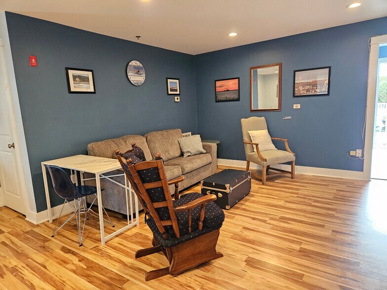 More Photos Of 236 Sand Hill Cove Rd, Narragansett Office For Sale