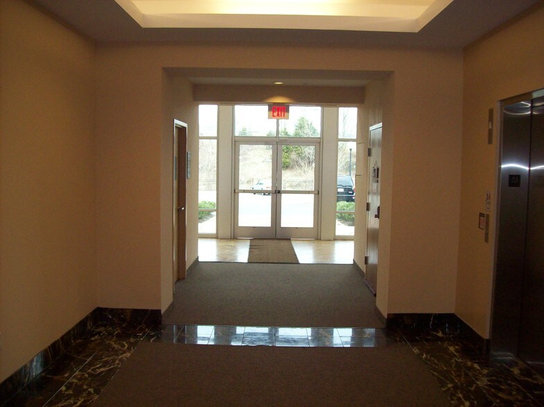 More Photos Of 9110 Railroad Dr, Manassas Park Medical For Sale