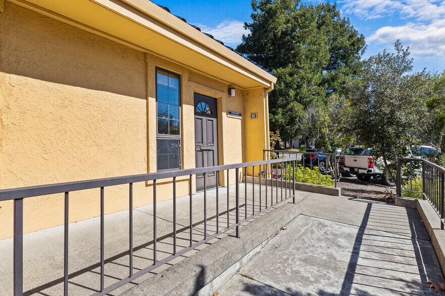 More Photos Of 1436 Professional Dr, Petaluma Medical For Sale