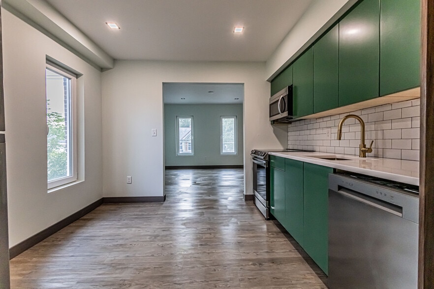 More Photos Of 255 Washington St, East Stroudsburg Apartments For Sale