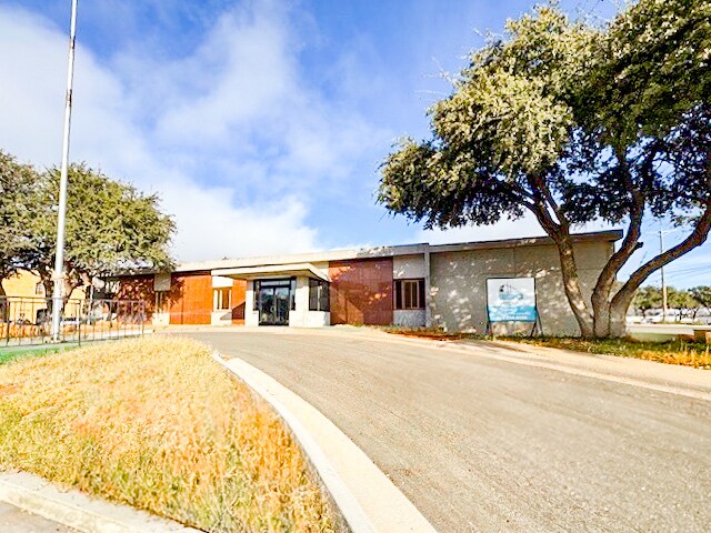 Primary Photo Of 201 E Illinois Ave, Midland Office For Sale