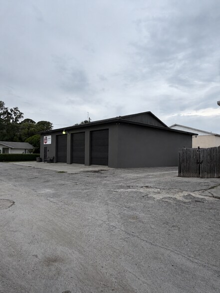 Primary Photo Of 7805 Clark Moody Blvd, Port Richey Industrial For Sale