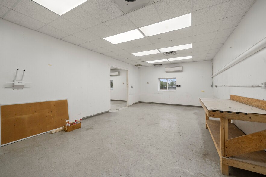 More Photos Of 597 Winthrop St, Taunton Manufacturing For Lease