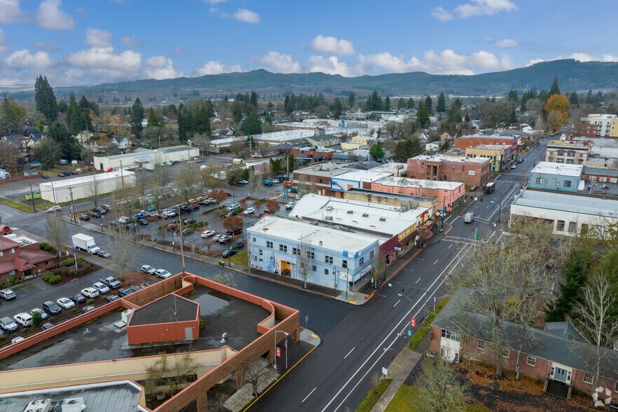 More Photos Of 2038 Pacific Ave, Forest Grove Storefront Retail Office For Sale