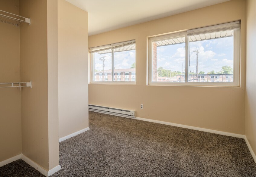 More Photos Of , Carbondale Multifamily For Sale