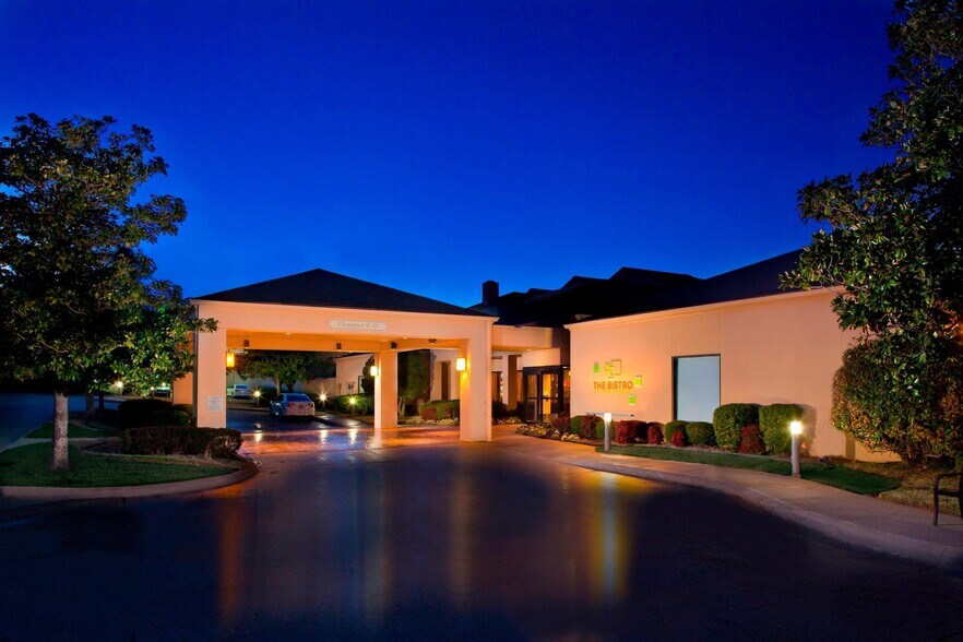 More Photos Of 10900 Financial Centre Pky, Little Rock Hotel For Sale