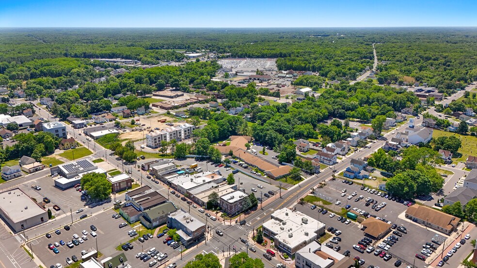 More Photos Of 6 High St E, Glassboro Office For Sale