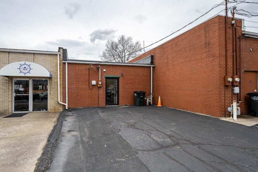 More Photos Of 840 Main St, Charlestown Office For Sale