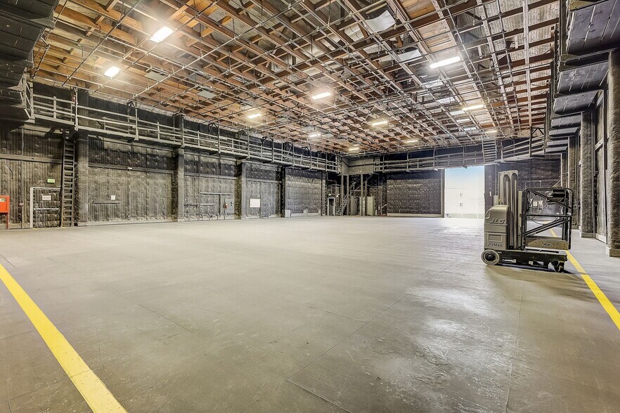 More Photos Of 201 N Occidental Blvd, Los Angeles Movie Radio TVStudio For Lease