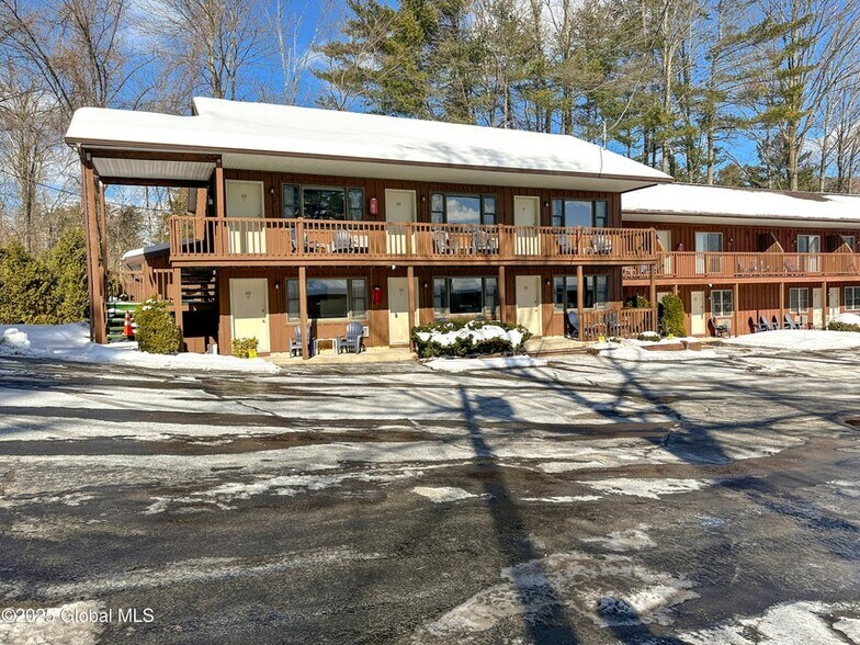 More Photos Of 1545 Us-9, Lake George Hospitality For Sale