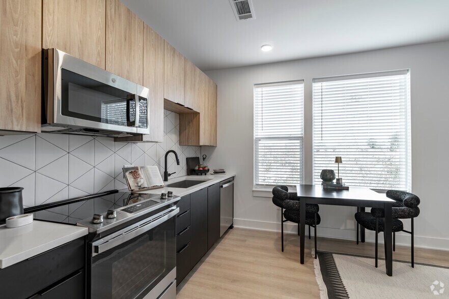 More Photos Of 4612 Gilead St, Charlotte Apartments For Lease