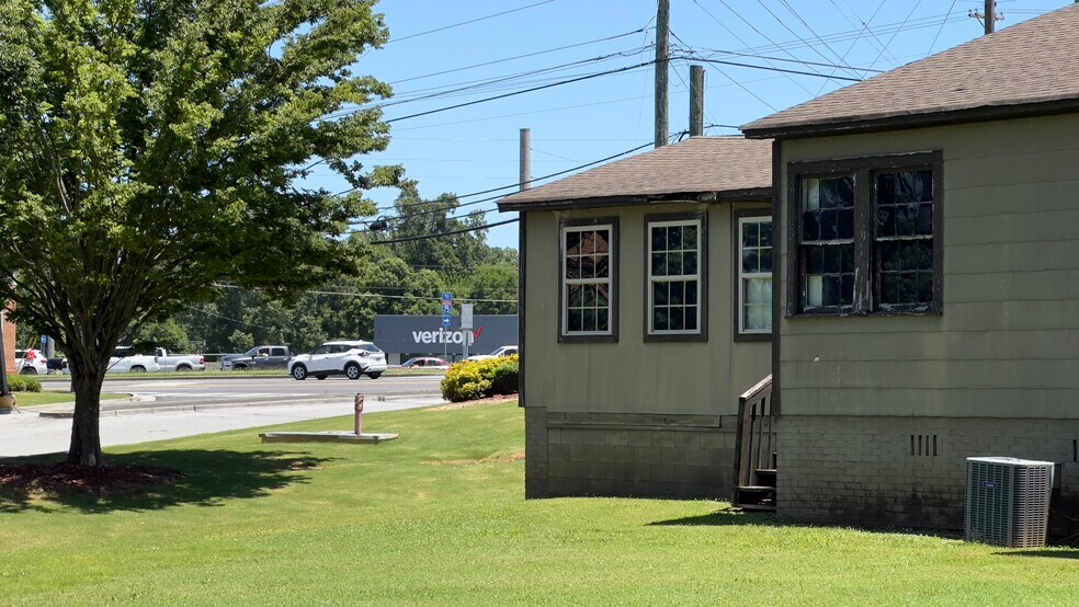 More Photos Of 1307 US 41 N, Calhoun Land For Sale