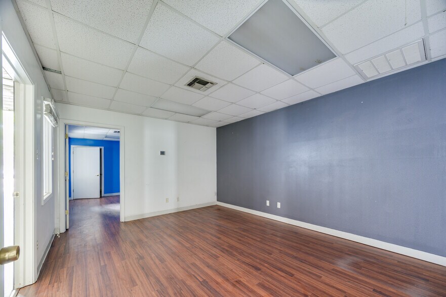 More Photos Of , Houston Flex For Sale