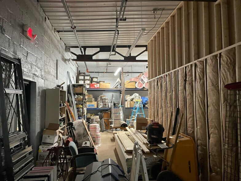 More Photos Of 1427-1431 Valley Dr, Syracuse Warehouse For Sale