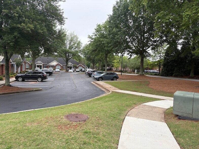 More Photos Of 2401 East Crossville Rd, Roswell Office Residential For Sale