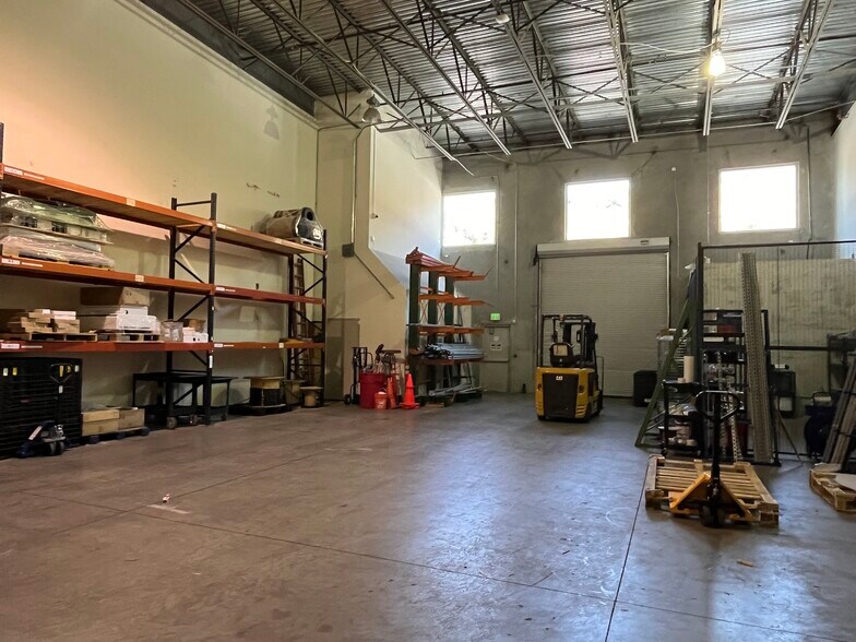 More Photos Of 28348 Constellation Rd, Valencia Coworking Space