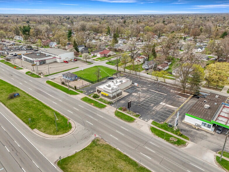 More Photos Of 15839 Telegraph Rd, Redford Township Fast Food For Lease