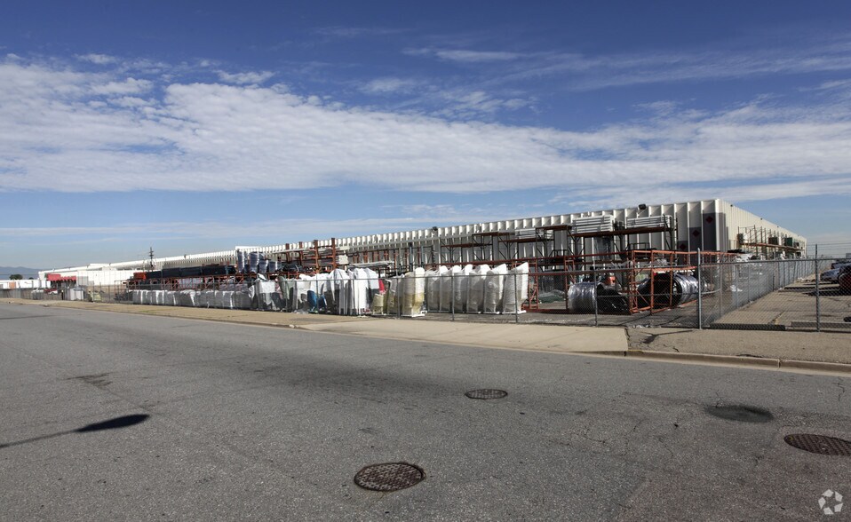 More Photos Of 11275 E 40th Ave, Denver Warehouse For Lease