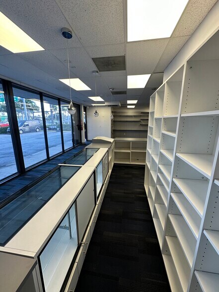 More Photos Of 29 N Federal Hwy, Hallandale Beach Freestanding For Lease