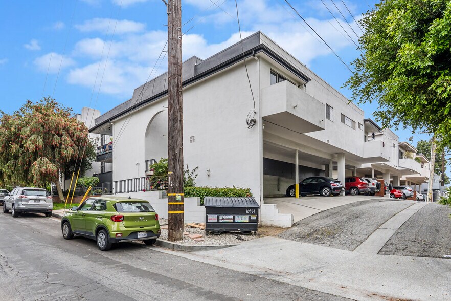 More Photos Of 10961 Rose Ave, Los Angeles Apartments For Sale