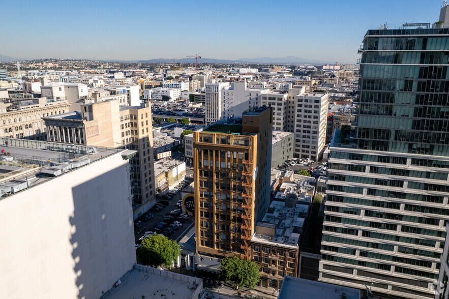 More Photos Of 724 S Spring St, Los Angeles Loft Creative Space For Lease