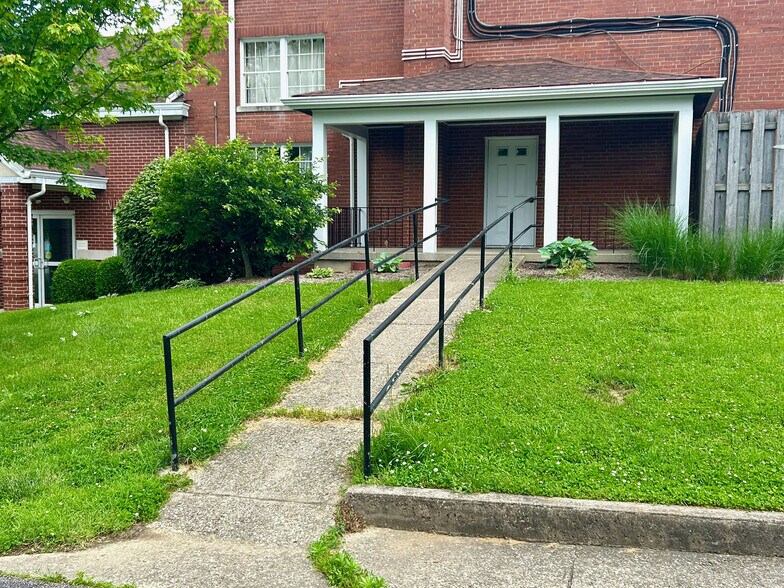 More Photos Of 11565 Pippin Rd, Cincinnati Religious Facility For Sale