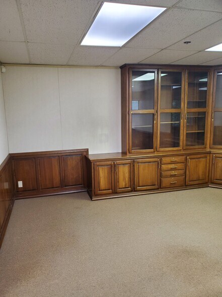 More Photos Of 7260 University Ave NE, Fridley Office For Lease