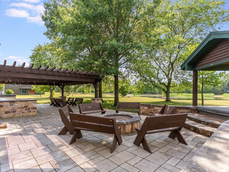 More Photos Of 22660 S Harlem Ave, Frankfort Flex For Sale