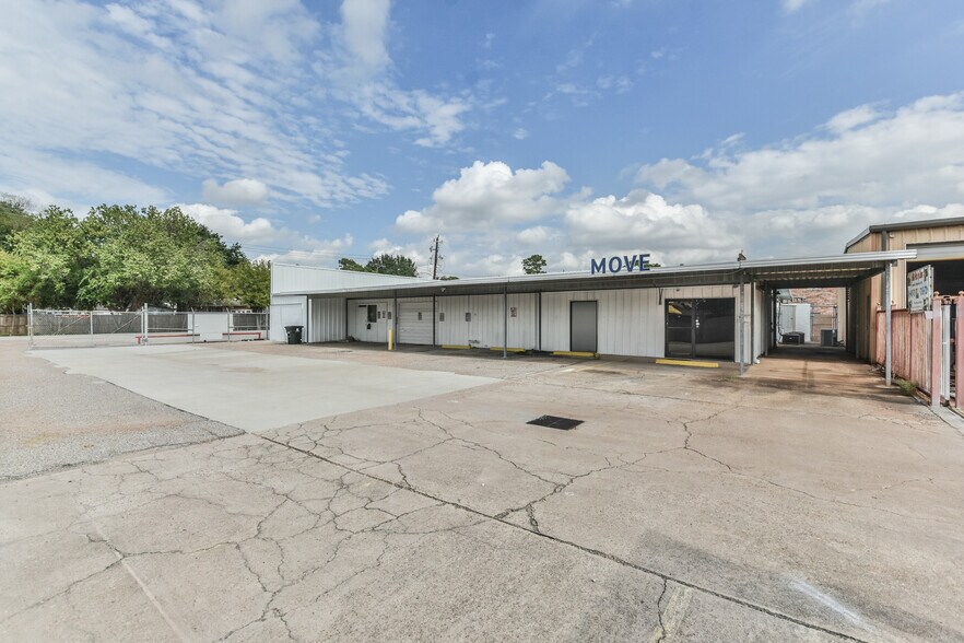 More Photos Of 1355 Judiway St, Houston Warehouse For Lease