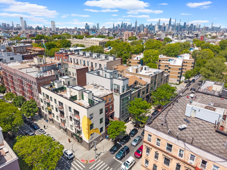 More Photos Of 180 Scholes St, Brooklyn Apartments For Sale