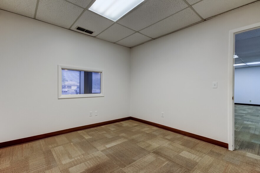 More Photos Of 4326 Park Blvd, Pinellas Park Office For Lease