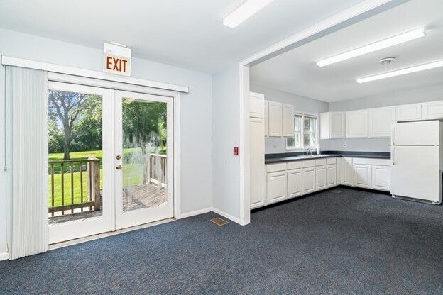 More Photos Of 22W421 ARMY TRAIL RD, Addison Flex For Sale