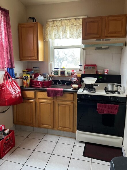 More Photos Of 142 Passaic St, Passaic Storefront Retail Residential For Sale
