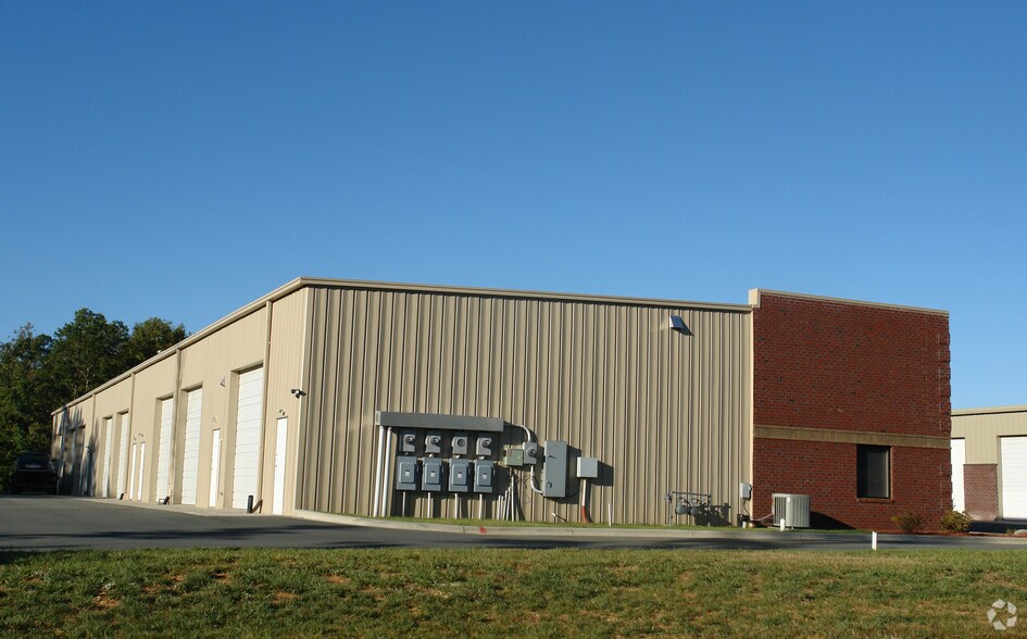 More Photos Of 1070 Van Buren Ave, Indian Trail Light Manufacturing For Lease