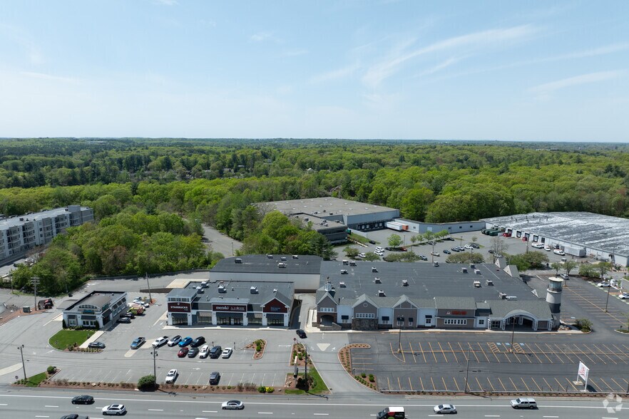 More Photos Of 24-38 Broadway, Lynnfield Storefront For Lease