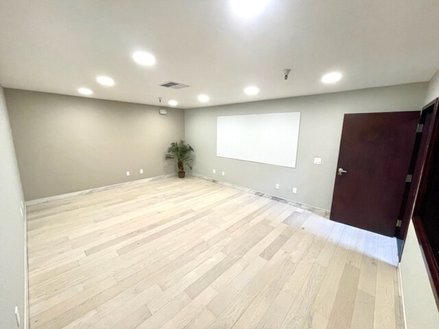 More Photos Of 2560-2590 Lafayette St, Santa Clara Warehouse For Lease